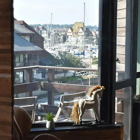 Naturogite Balneo A La Marina Apartment Deauville